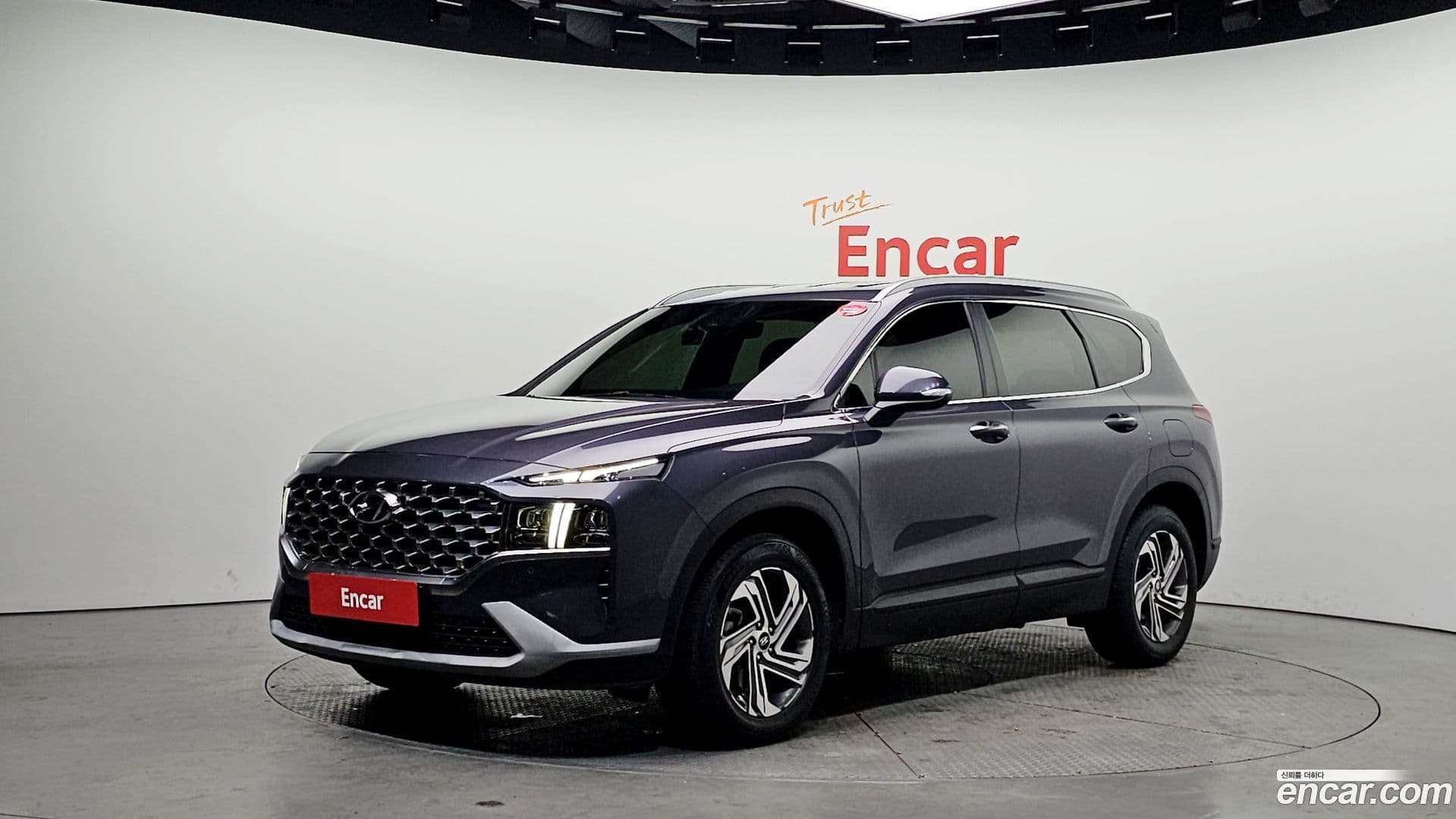 Main__Slider__Photo:Santafe Hyundai 2022.0-0