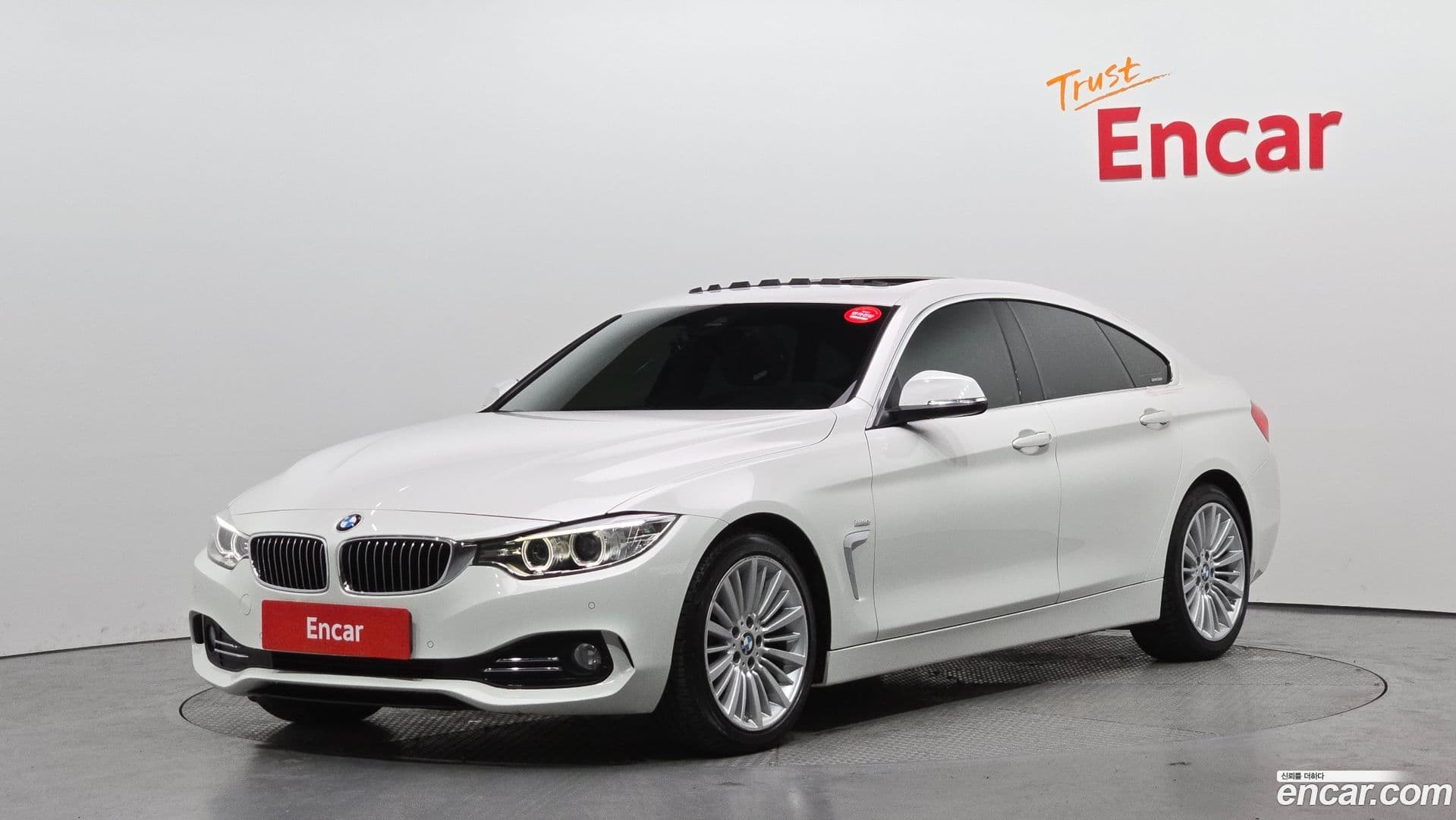 Main__Slider__Photo:4-Series BMW 2017.4-0