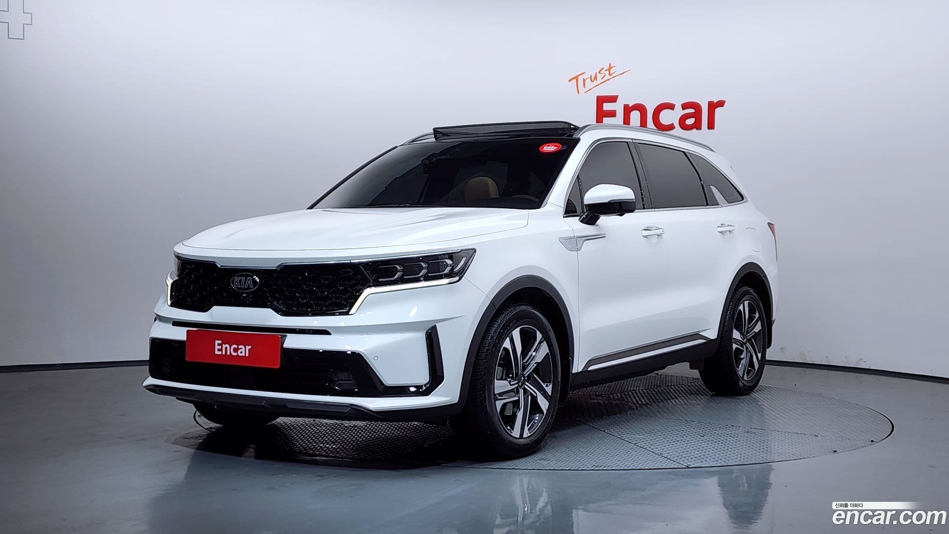 Main__Slider__Photo:Sorento Kia 2021.2-0