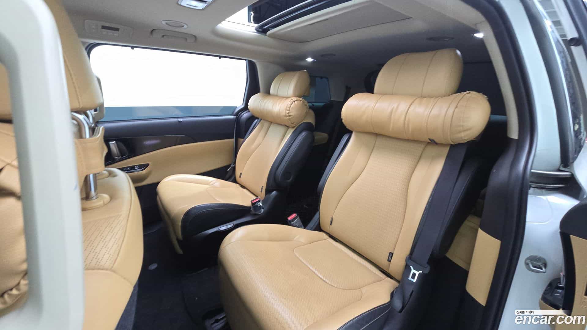 Canival Kia 2021.5-OPTION-016