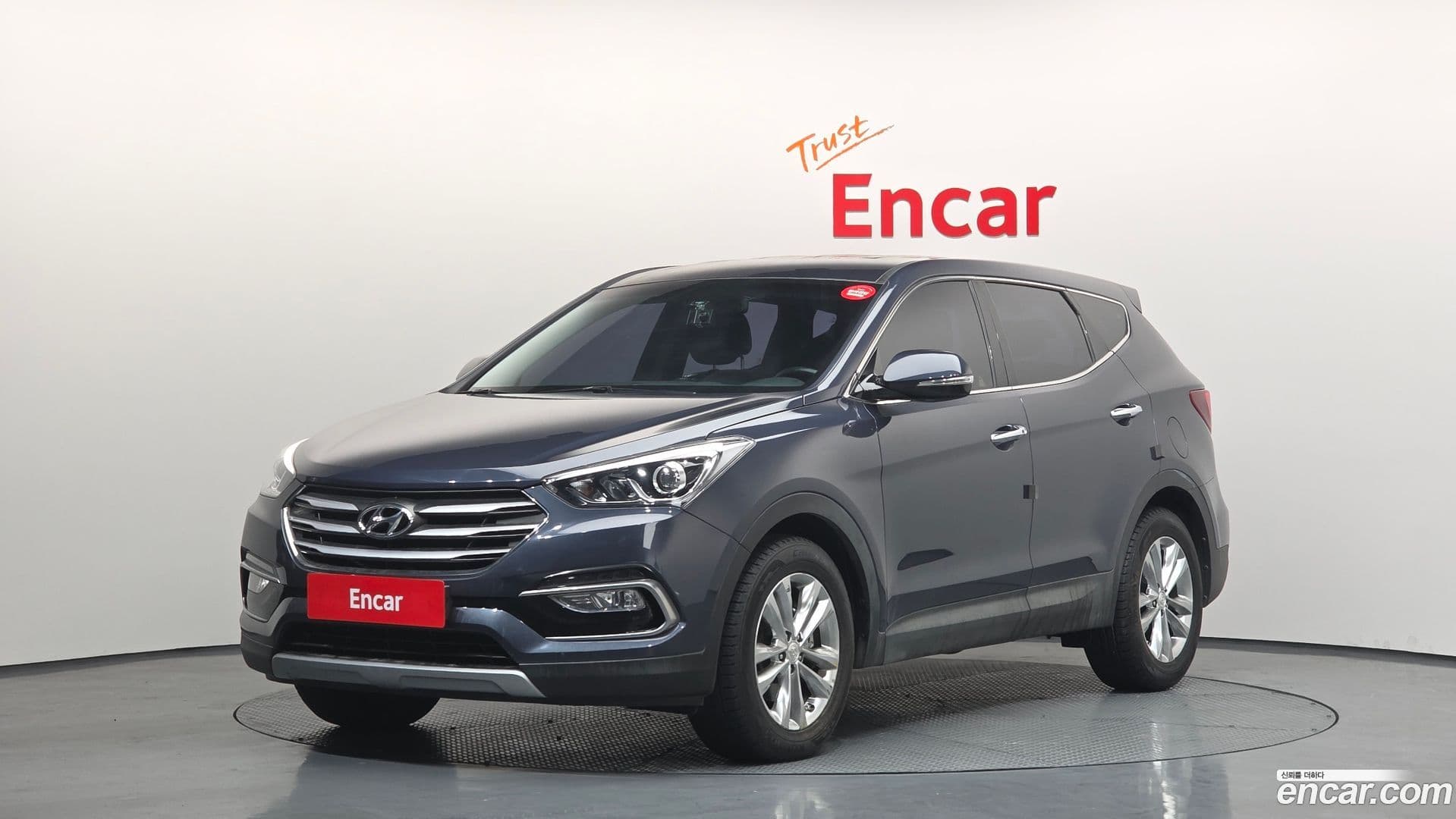 Main__Slider__Photo:Santafe Hyundai 2015.11-0