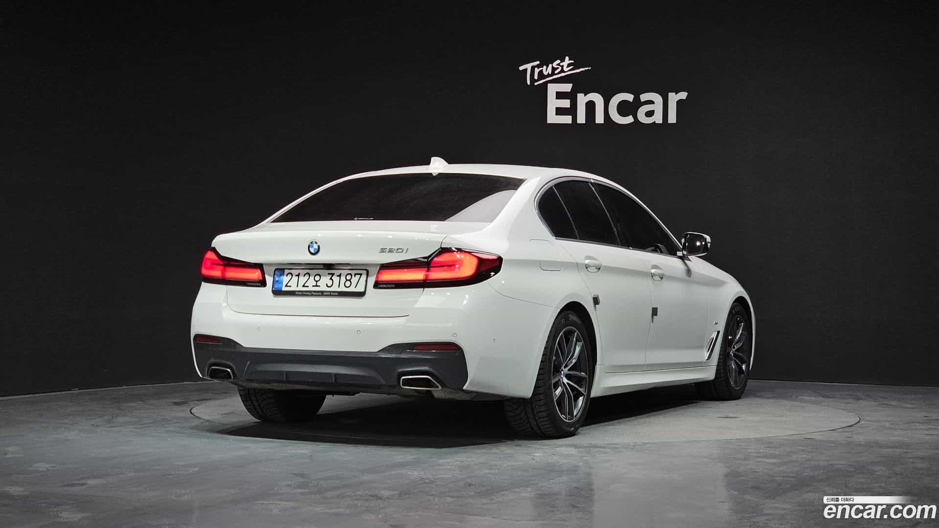 5-Series BMW 2022.2-OUTER-002