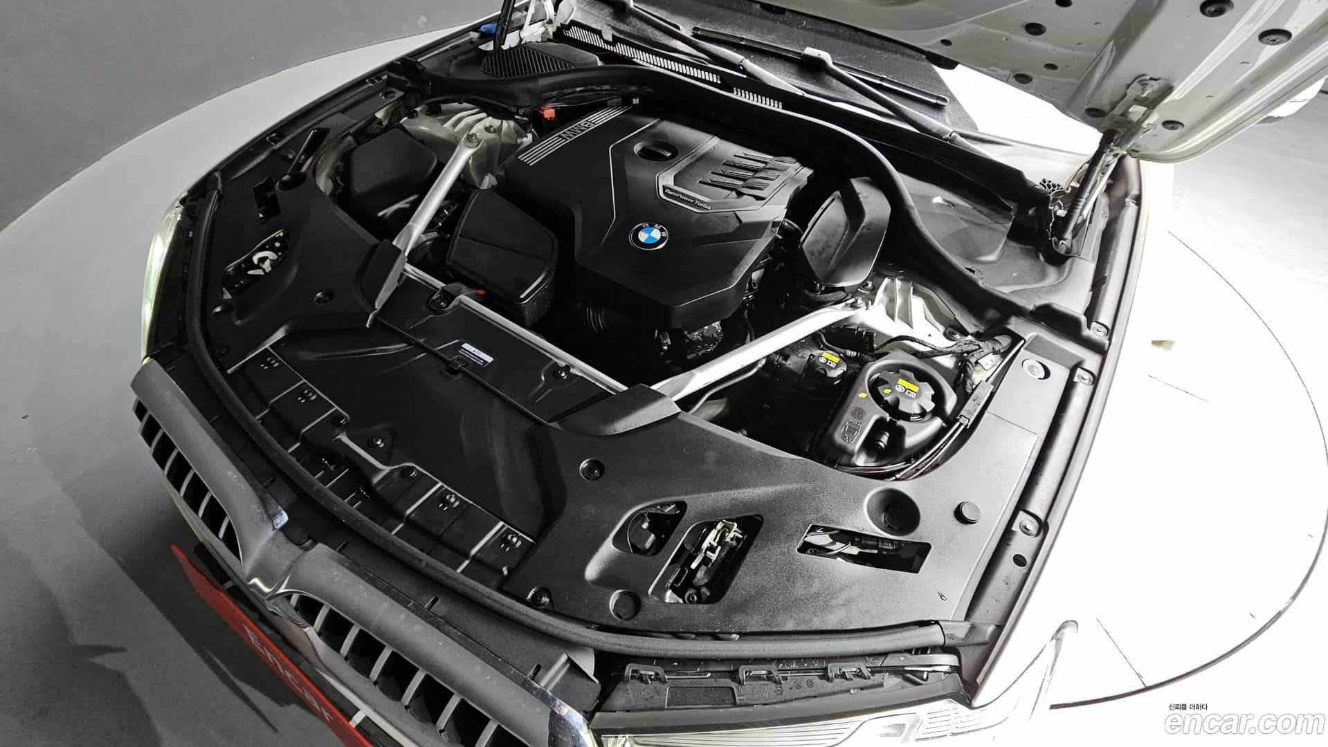 5-Series BMW 2022.2-OUTER-006