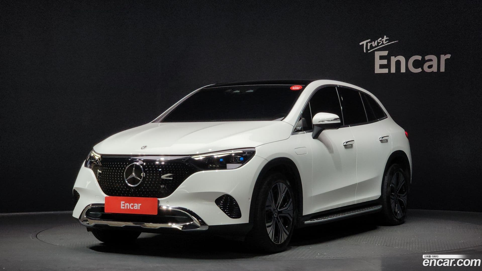Main__Slider__Photo:EQE Mercedes-Benz 2023.6-0