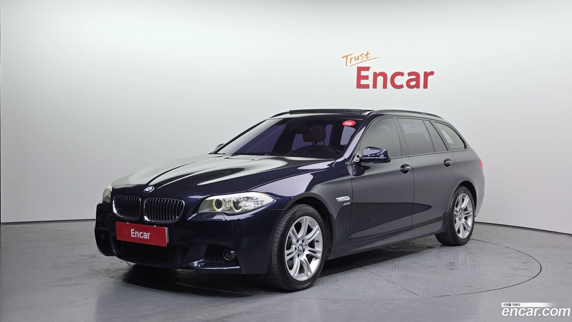 Main__Slider__Photo:5-Series BMW 2012.11-0