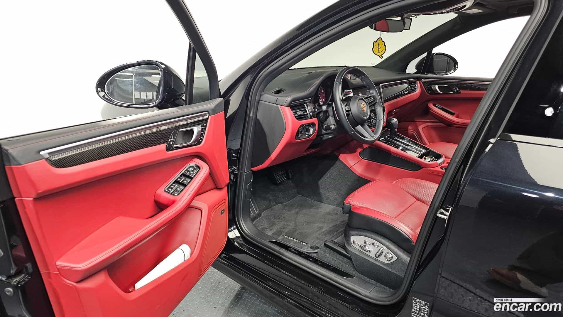 Macan Porsche 2023.0-INNER-010