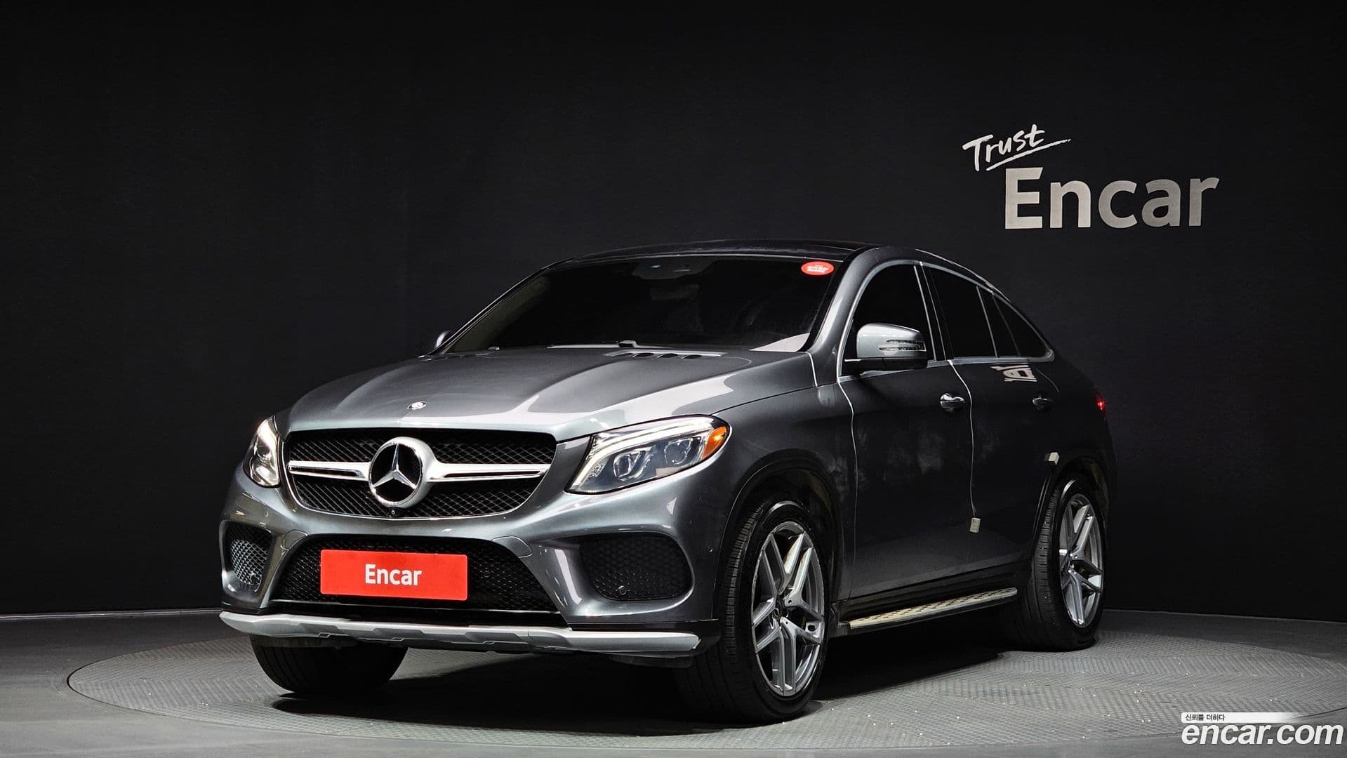 Main__Slider__Photo:GLE-Class Mercedes-Benz 2017.6-0