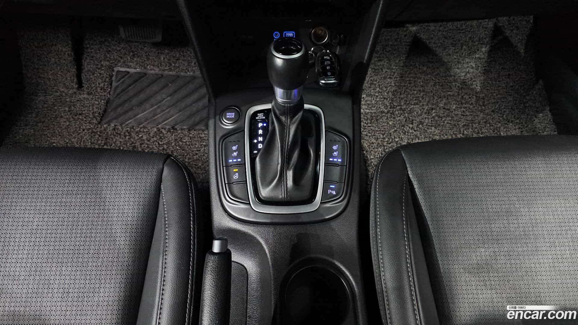 Kona Hyundai 2018.0-INNER-009