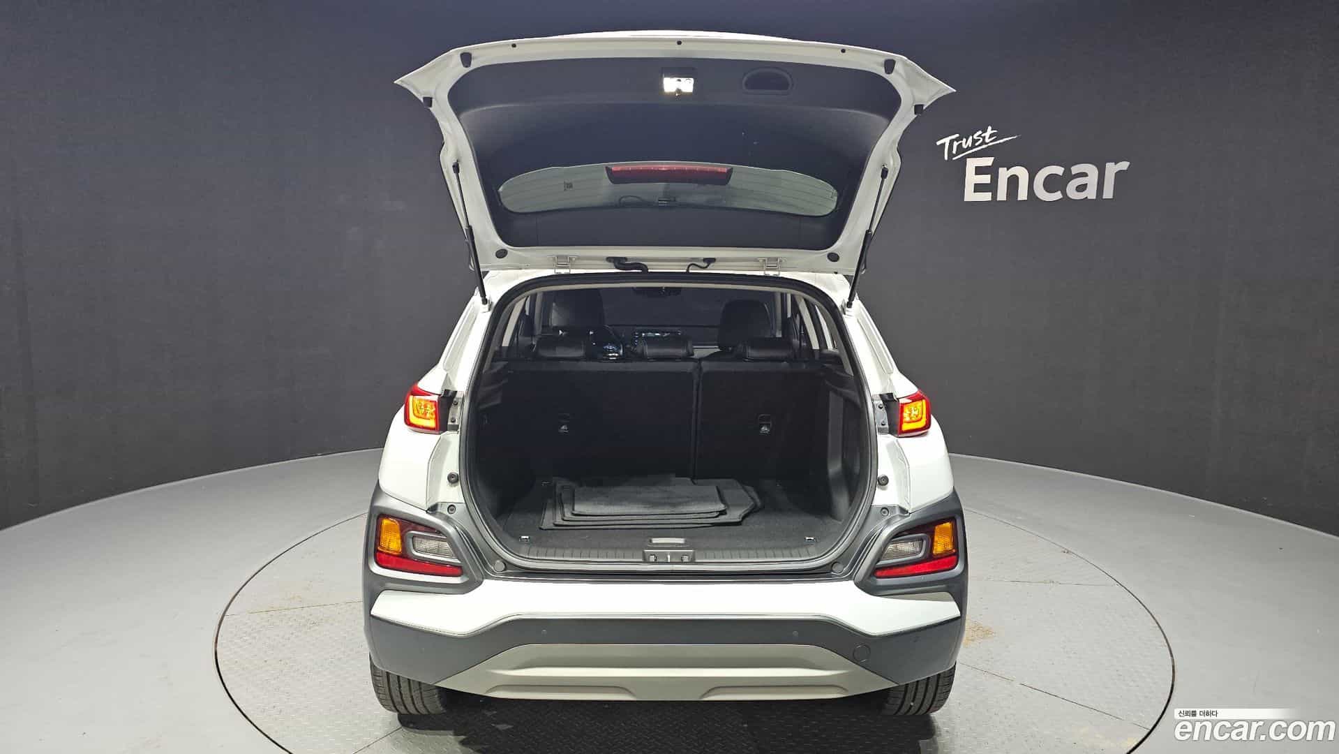 Kona Hyundai 2018.0-OPTION-024