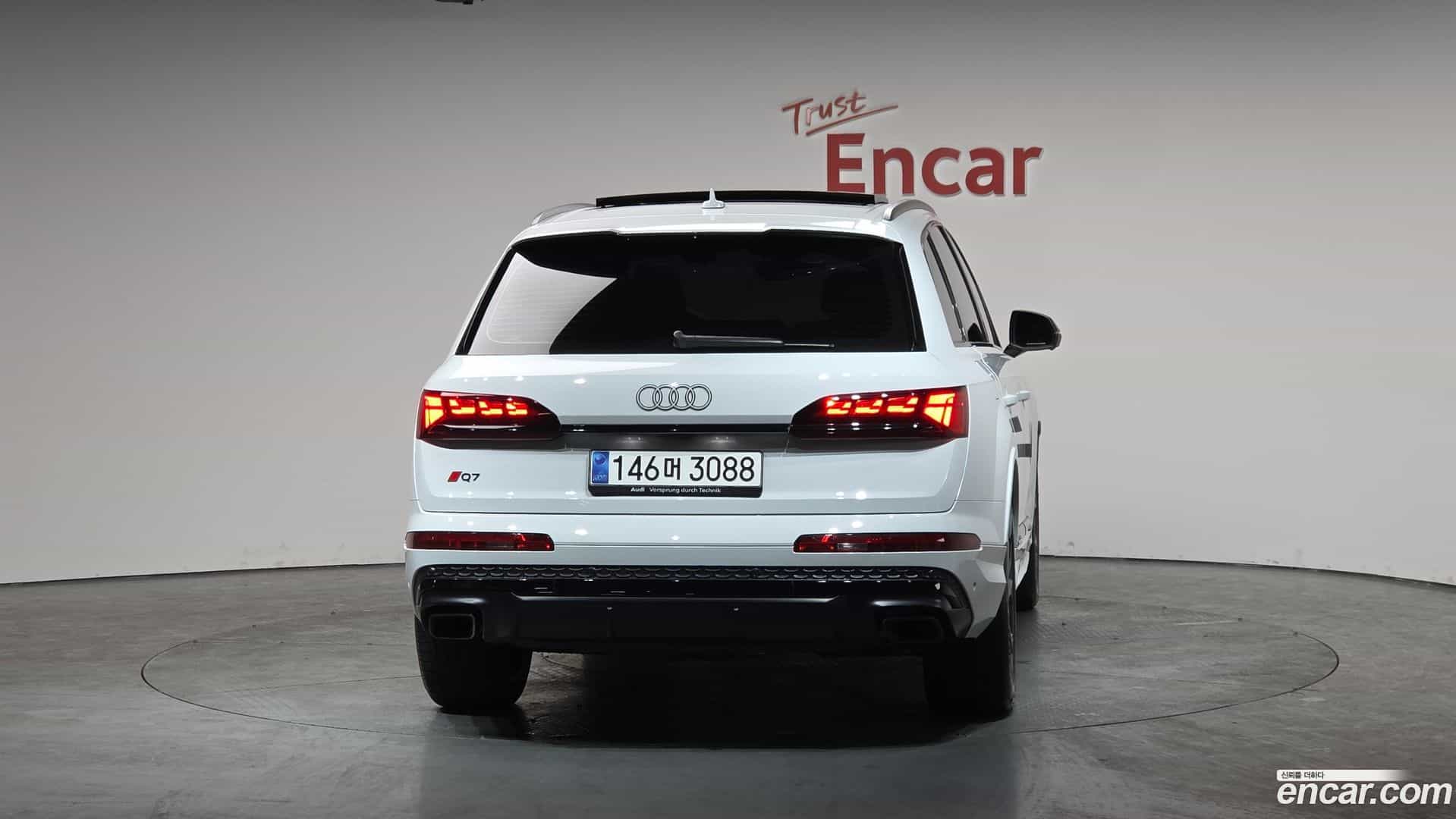 Q7 Audi 2025.7-OUTER-004