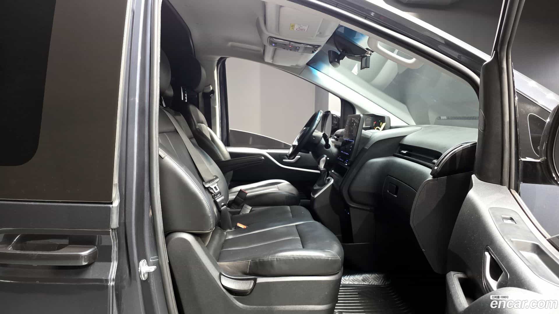 Staria Hyundai 2022.8-INNER-010