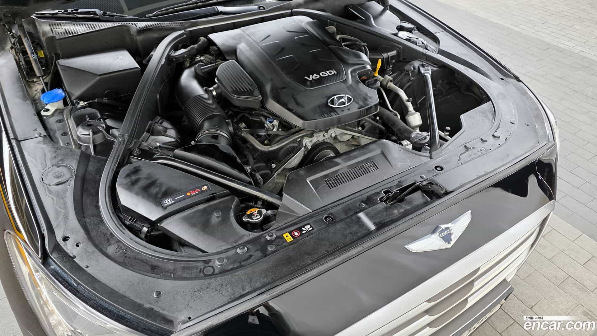 Genesis Hyundai 2014.2-INNER-006