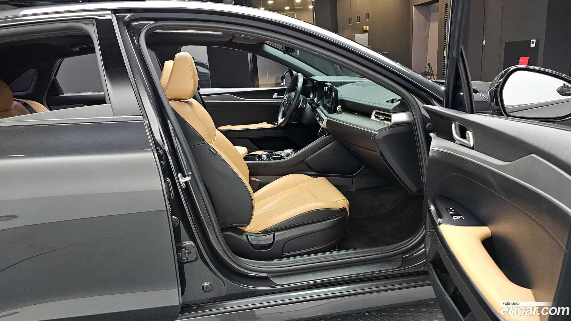 K5 Kia 2021.1-OPTION-015