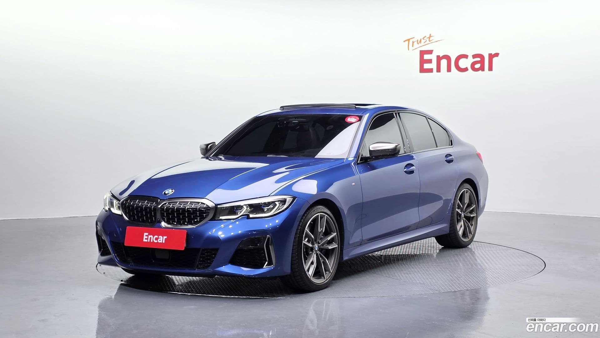 Main__Slider__Photo:3-Series BMW 2019.10-0