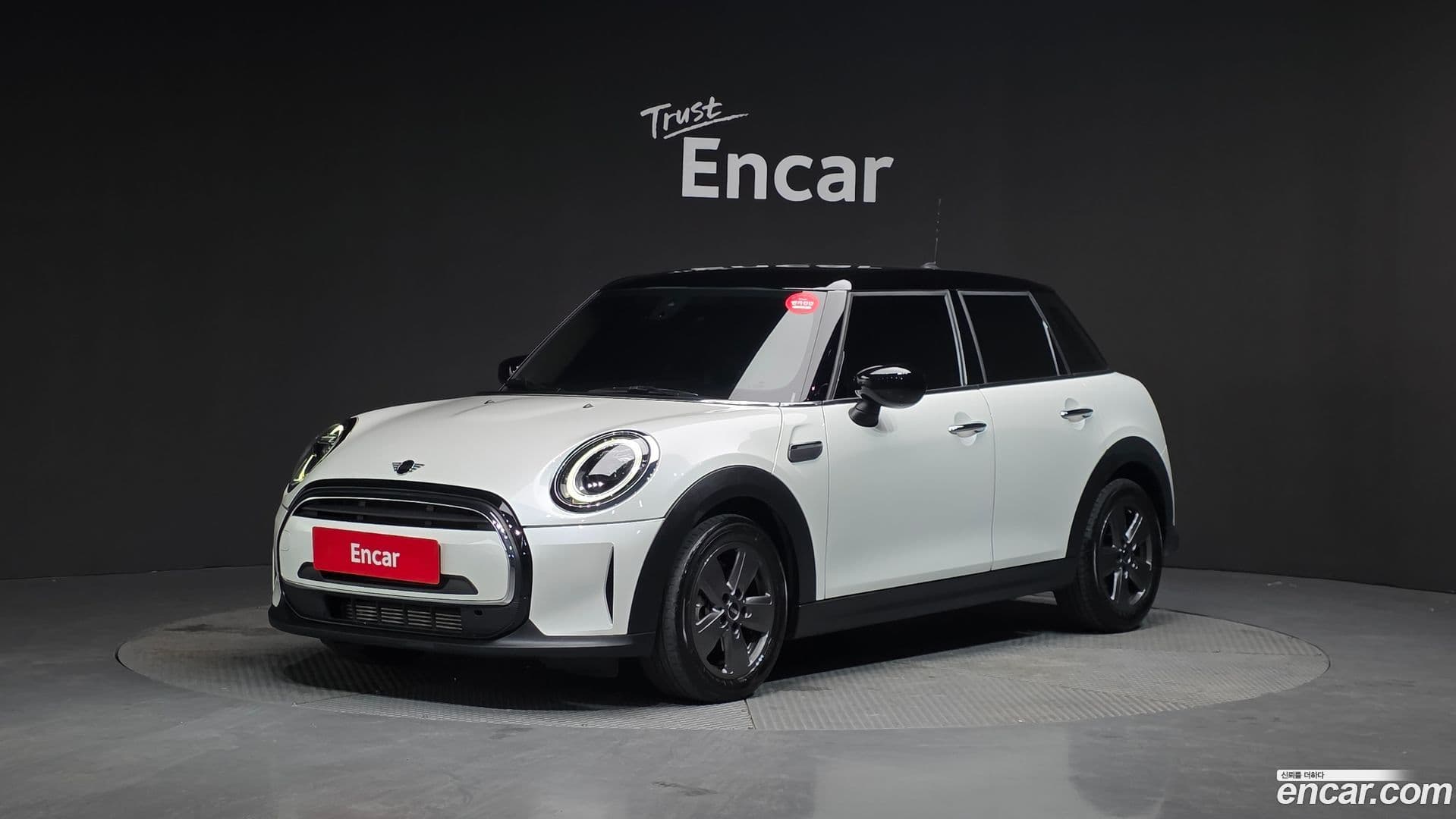 Main__Slider__Photo:Cooper Mini 2023.4-0