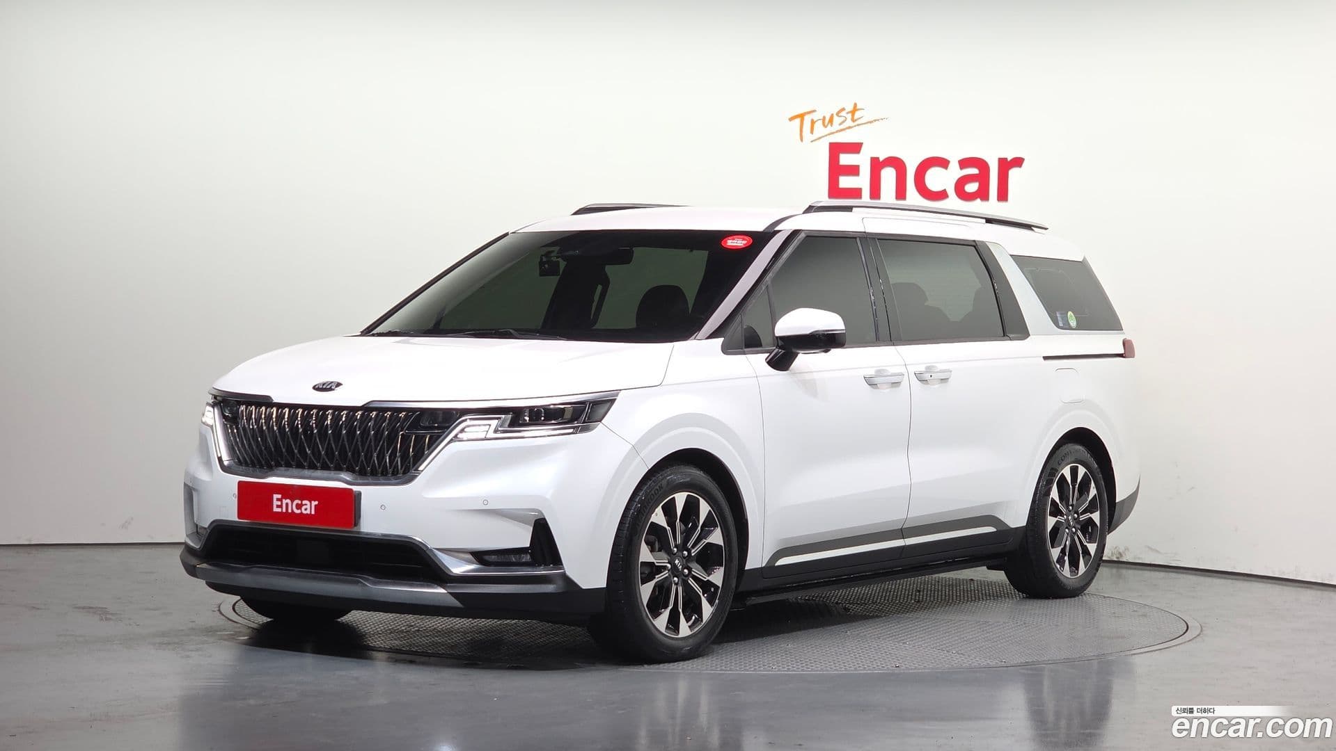 Main__Slider__Photo:Canival Kia 2020.9-0