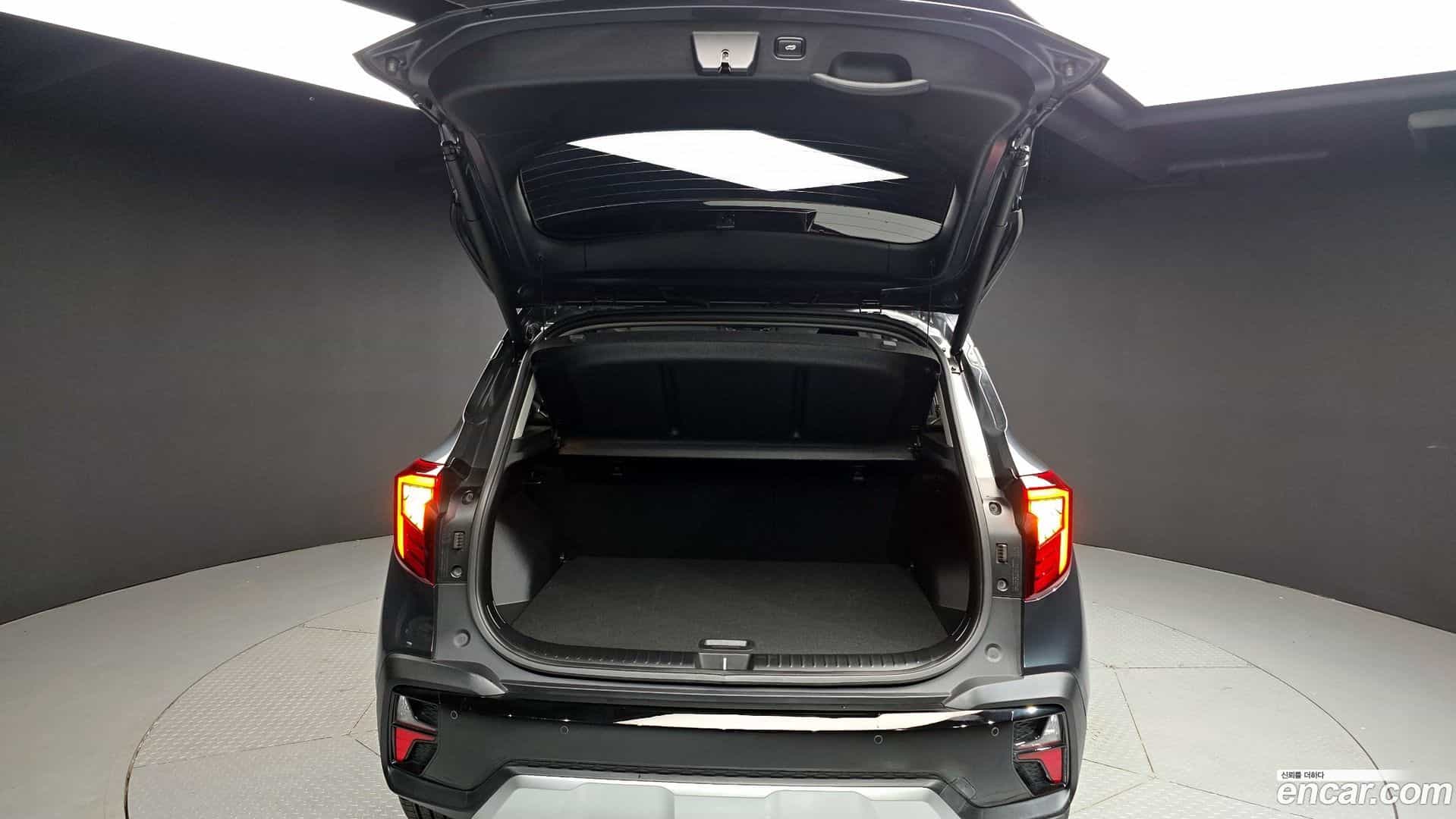 Seltos Kia 2023.2-OPTION-024