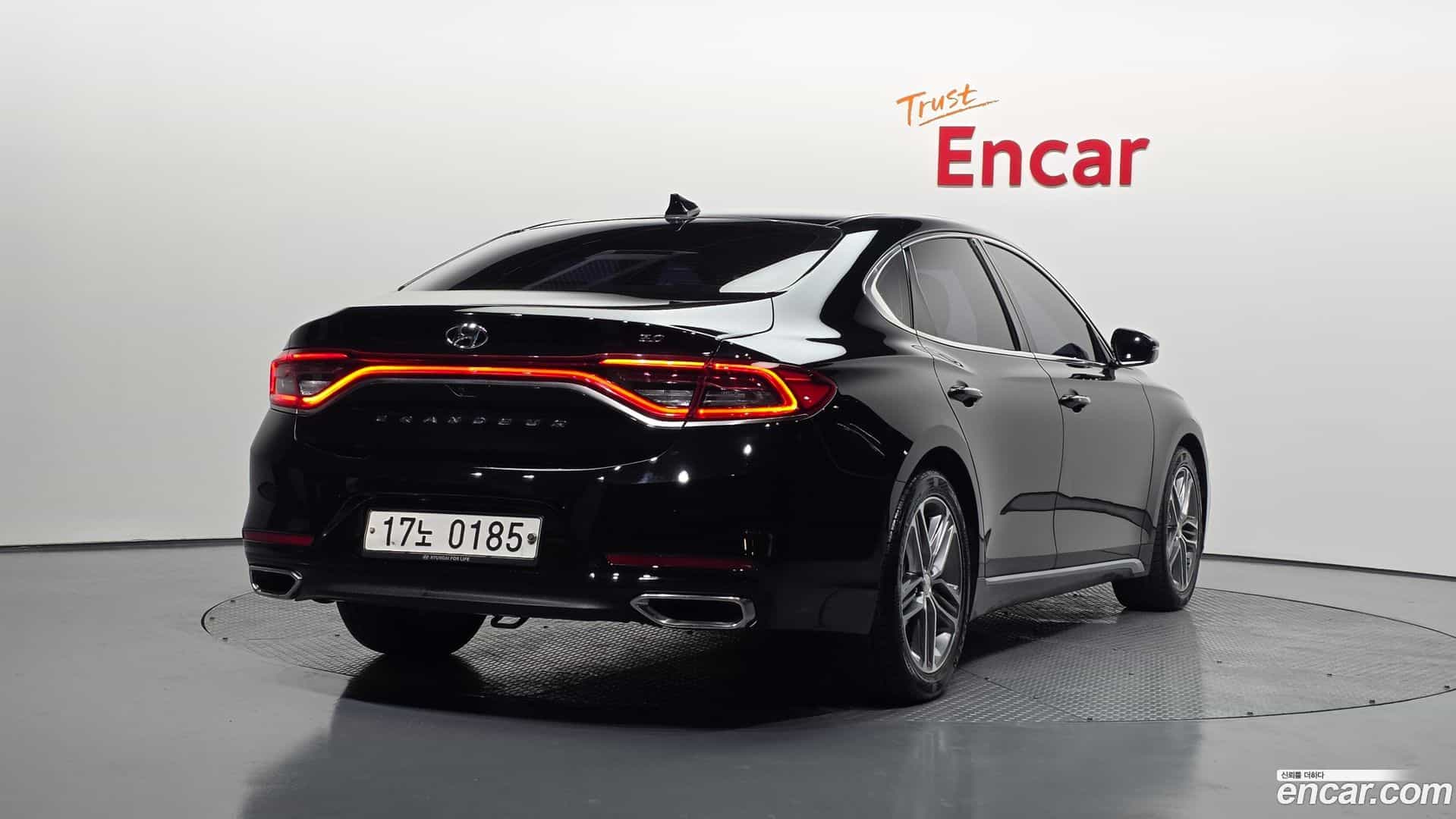Grandeur Hyundai 2016.11-OUTER-002