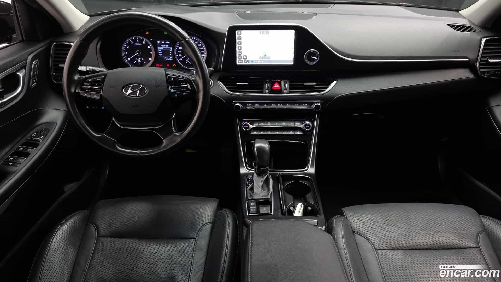 Grandeur Hyundai 2016.11-INNER-007