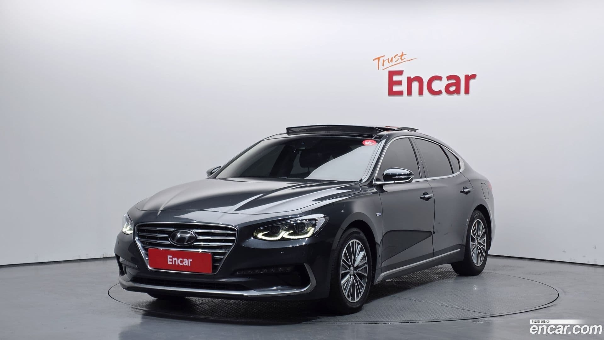 Main__Slider__Photo:Grandeur Hyundai 2018.3-0