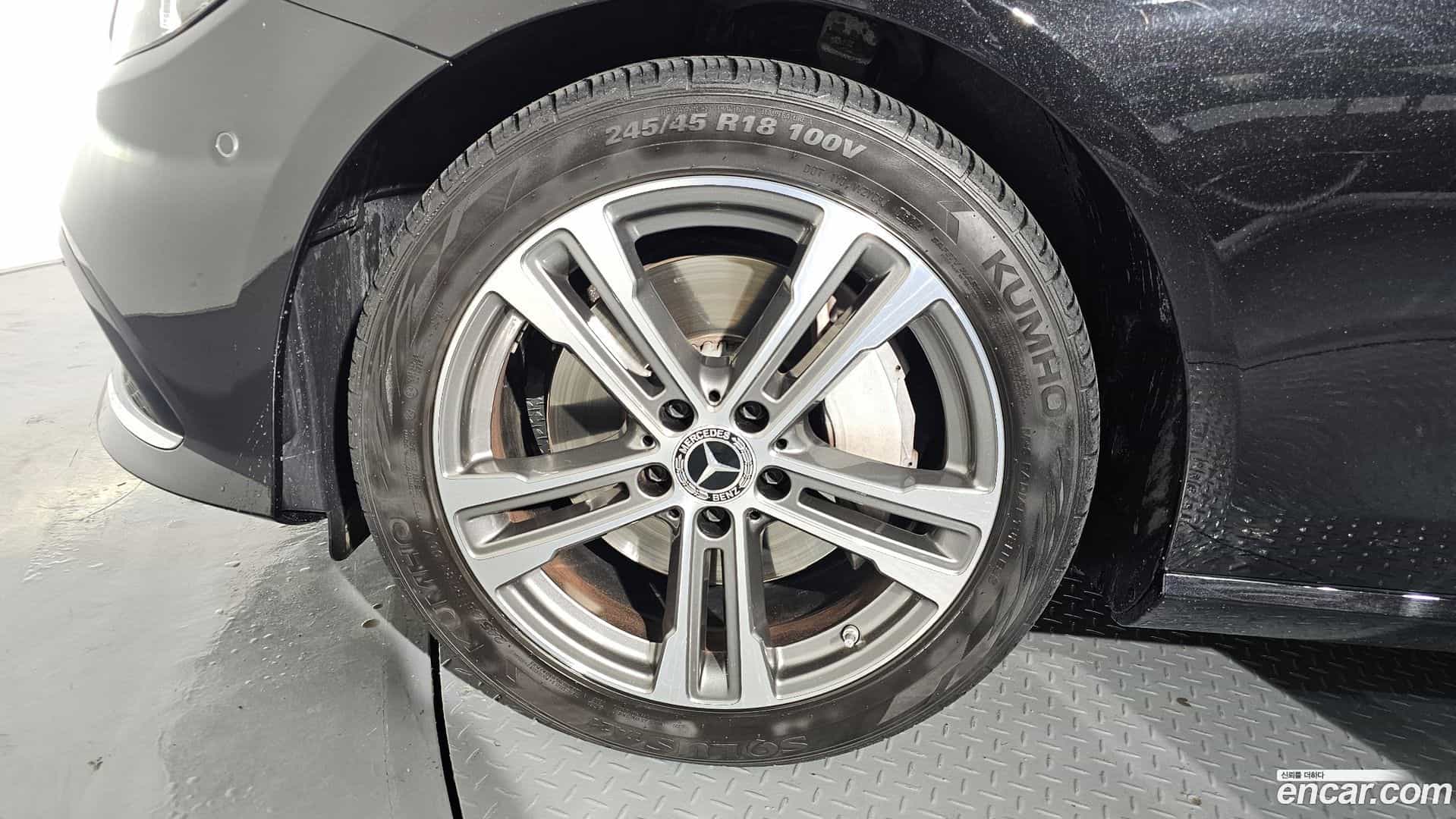 E-Class Mercedes-Benz 2021.0-OUTER-005