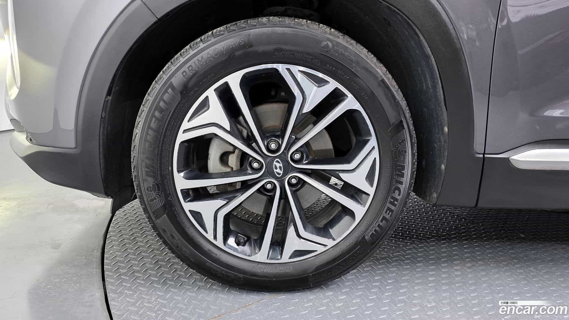 Santafe Hyundai 2018.1-OUTER-005