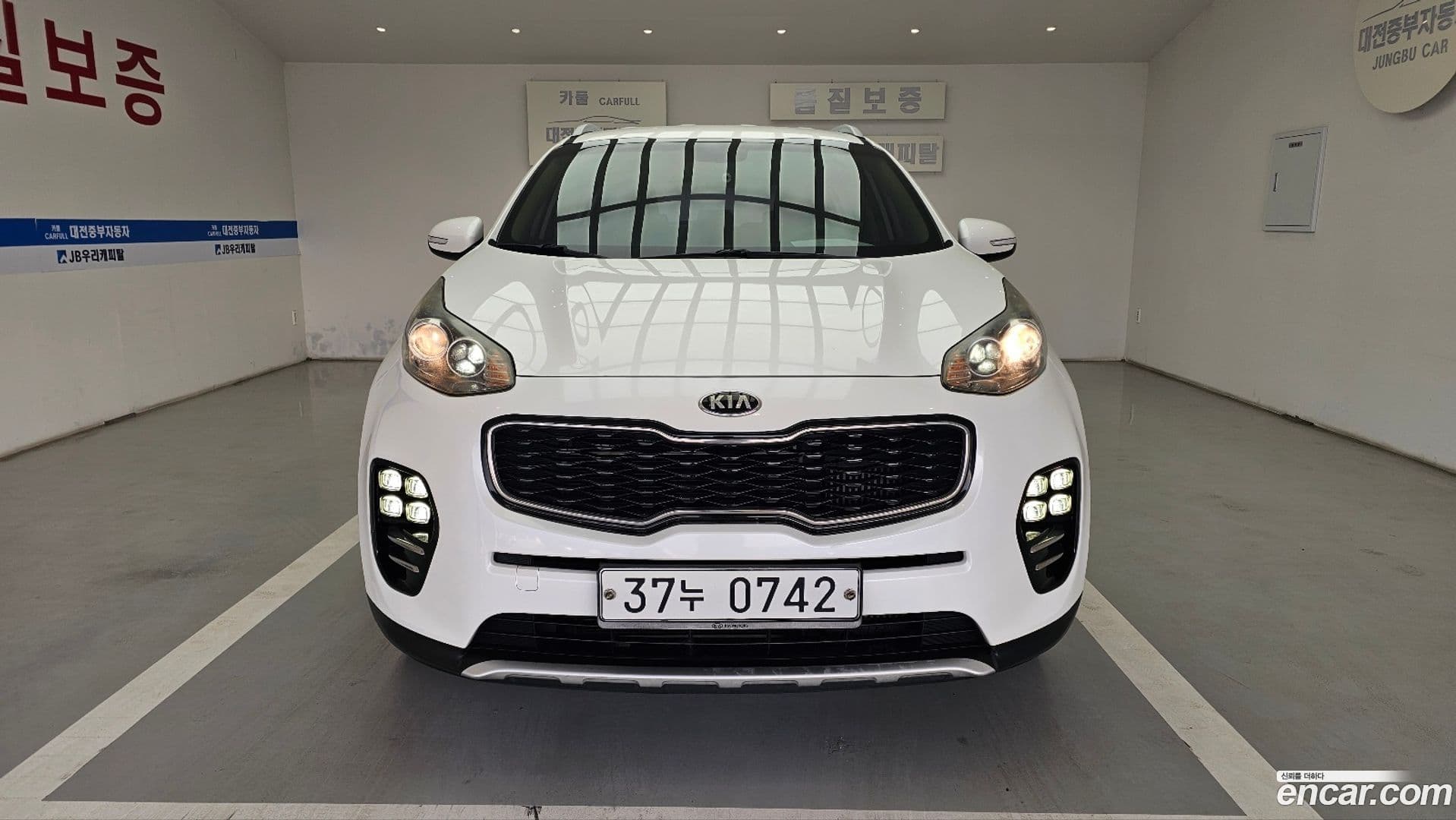 Main__Slider__Photo:Sportage Kia 2016.3-0