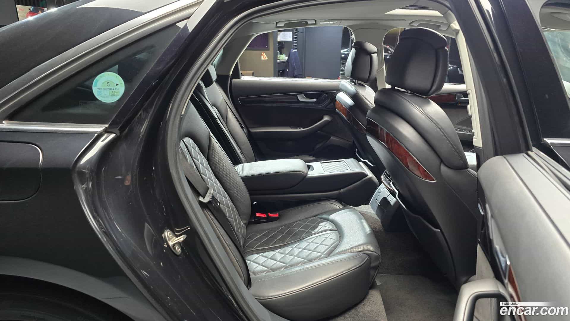 A8 Audi 2011.5-OPTION-016