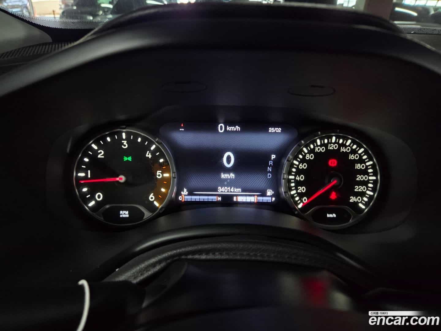 Renegade Jeep 2017.7-OPTION-015