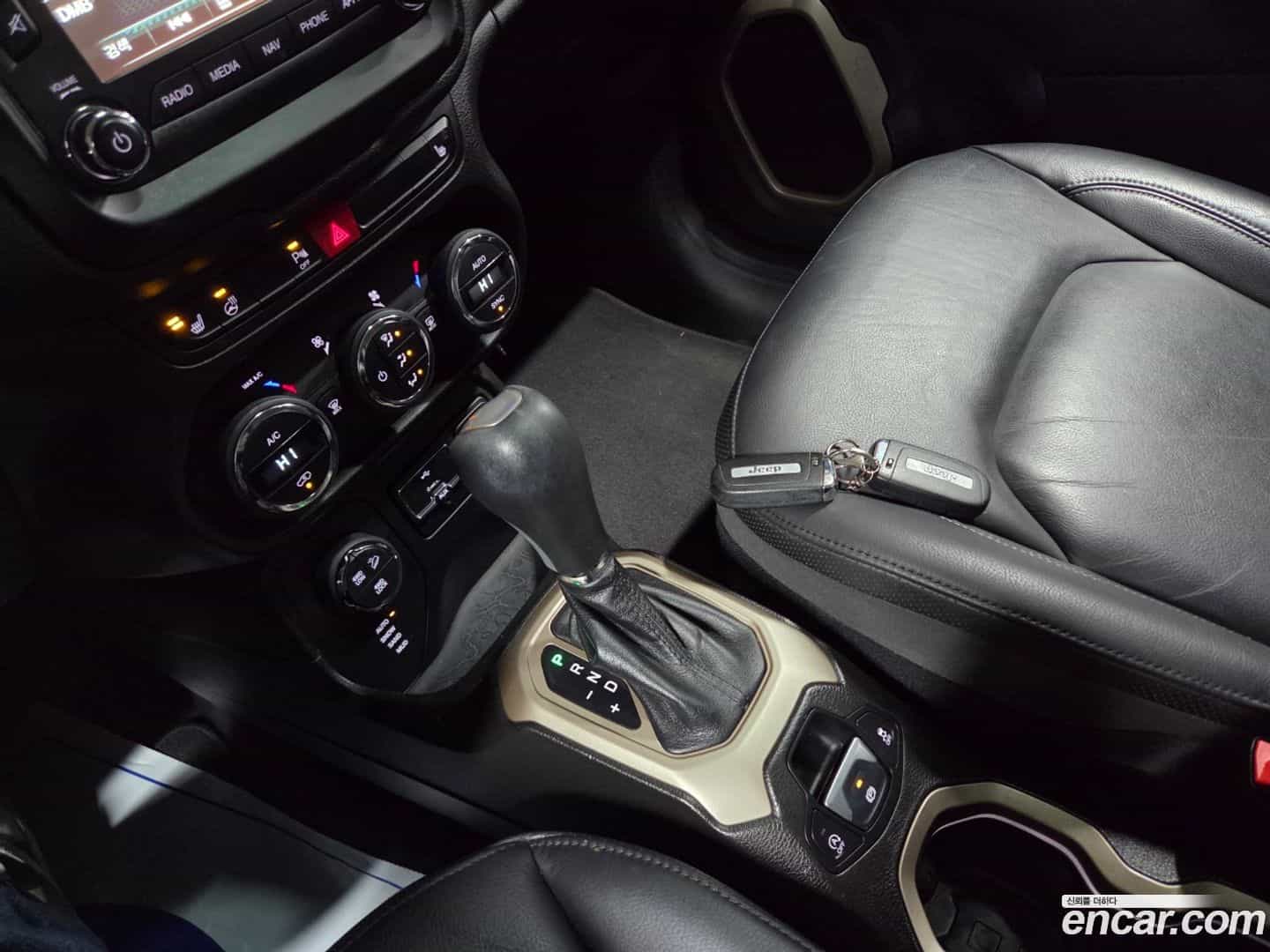 Renegade Jeep 2017.7-OPTION-018