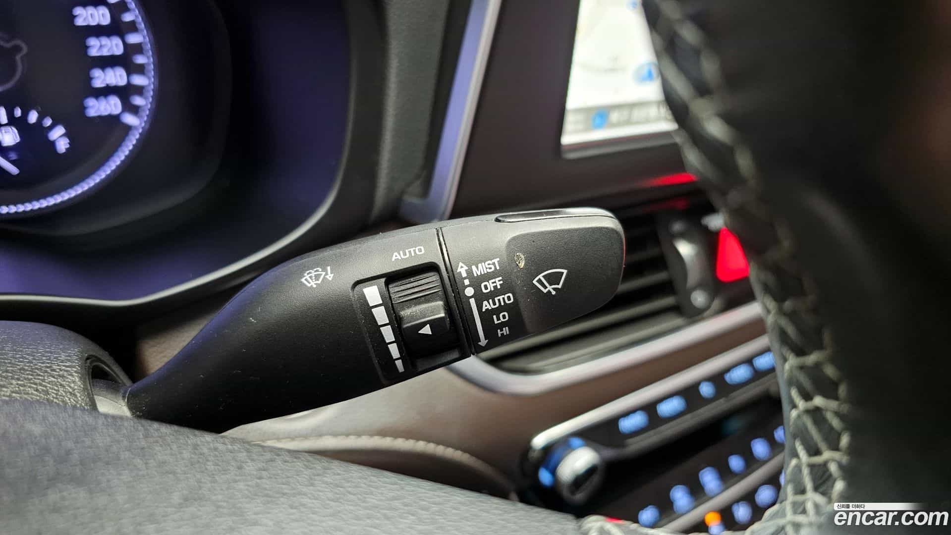 Grandeur Hyundai 2018.5-OPTION-022