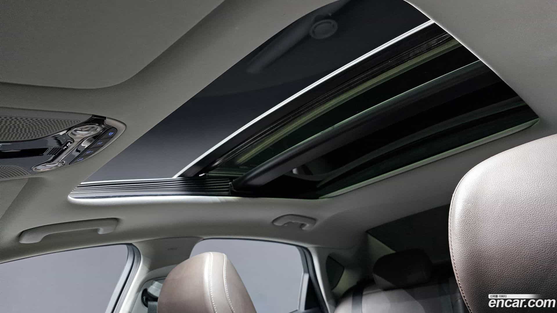 Grandeur Hyundai 2018.5-OPTION-024