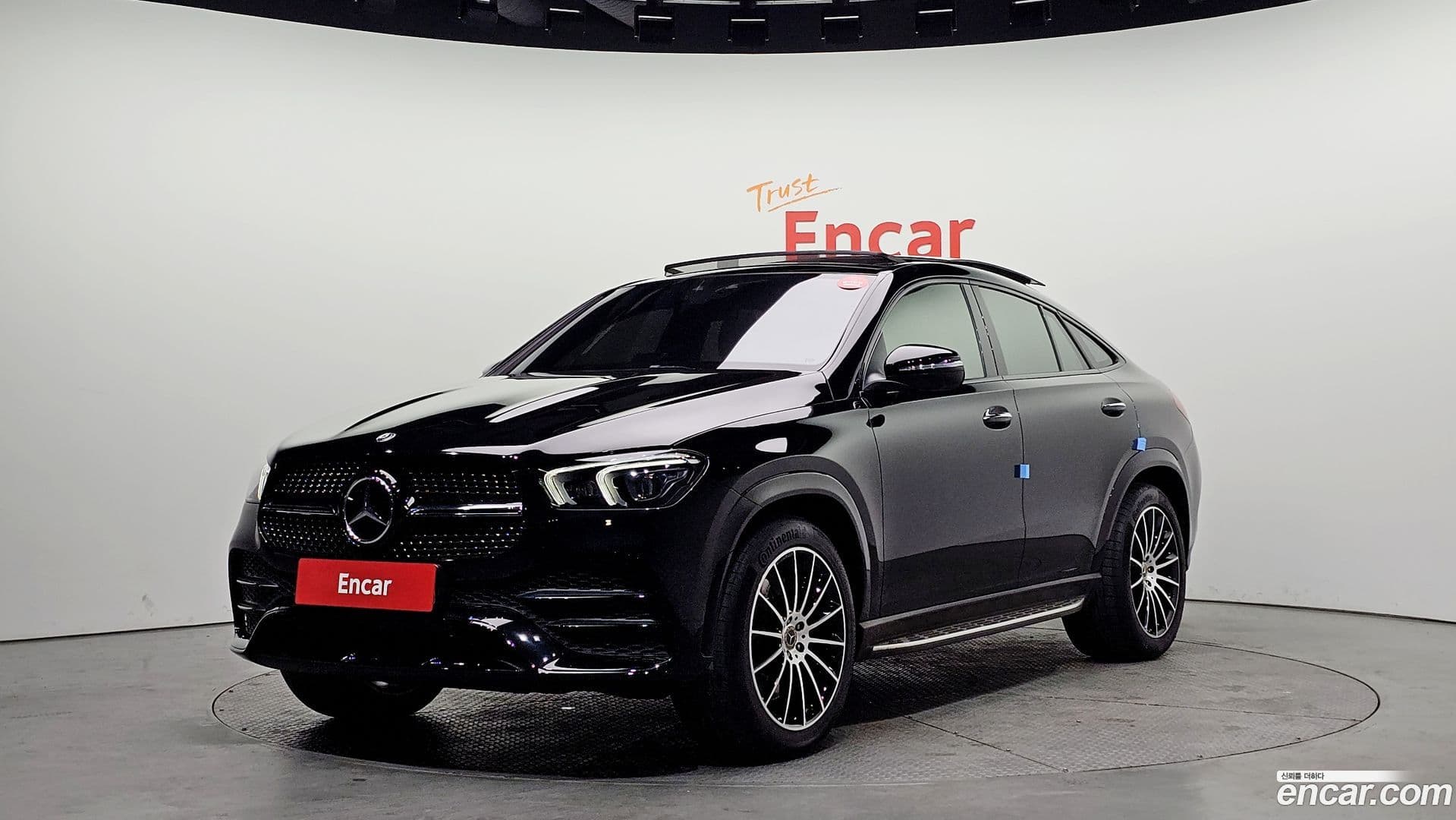 Main__Slider__Photo:GLE-Class Mercedes-Benz 2022.11-0