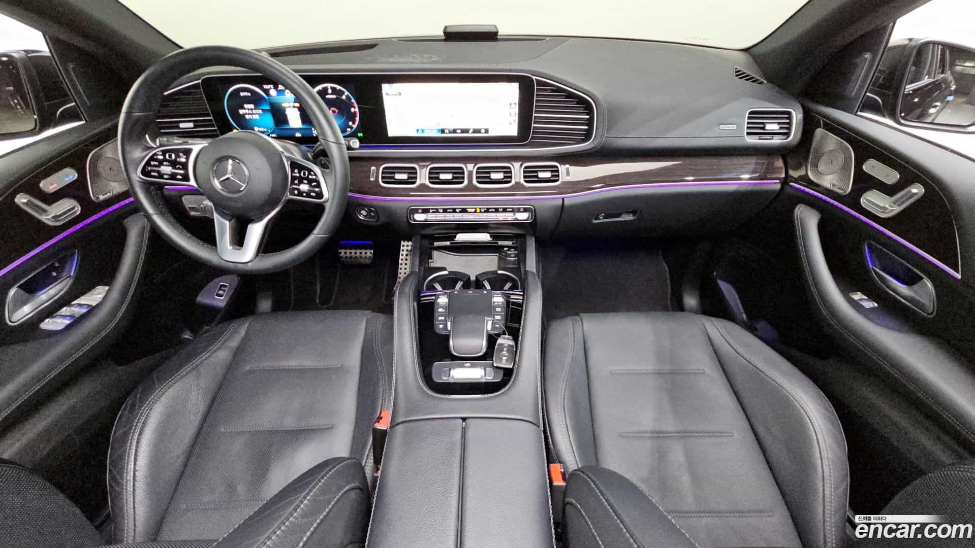 GLE-Class Mercedes-Benz 2022.11-INNER-007