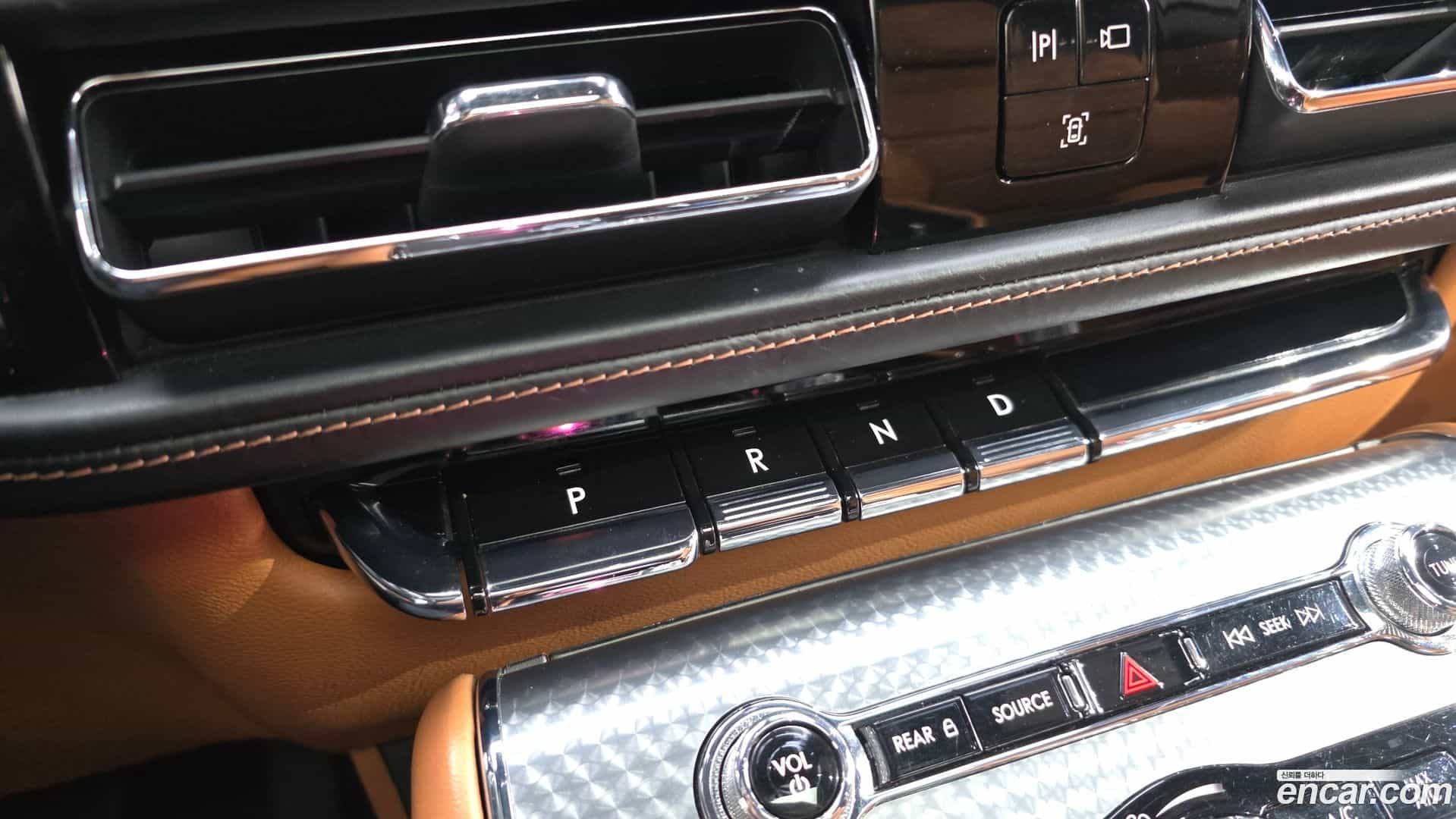 Aviator Lincoln 2021.0-INNER-009