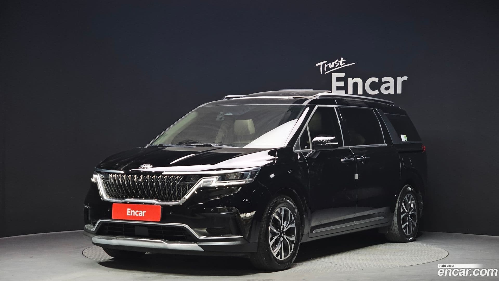 Main__Slider__Photo:Canival Kia 2021.0-0