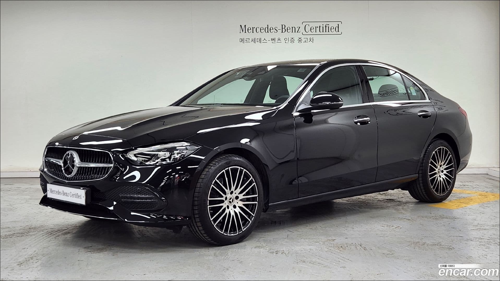 Main__Slider__Photo:C-Class Mercedes-Benz 2025.7-0