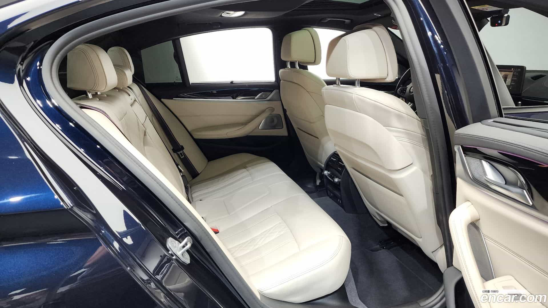 5-Series BMW 2022.3-OPTION-016