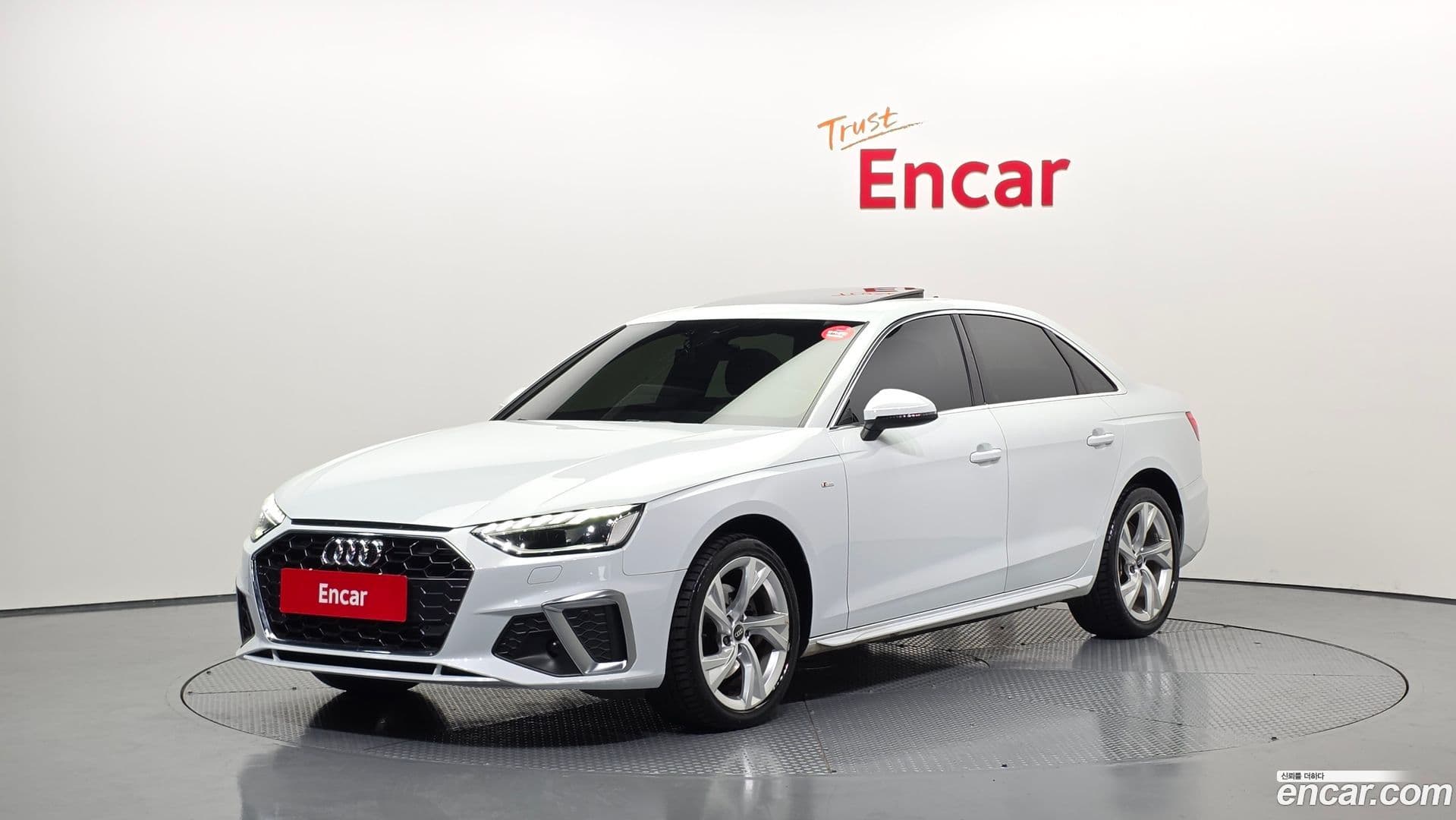 Main__Slider__Photo:A4 Audi 2021.11-0