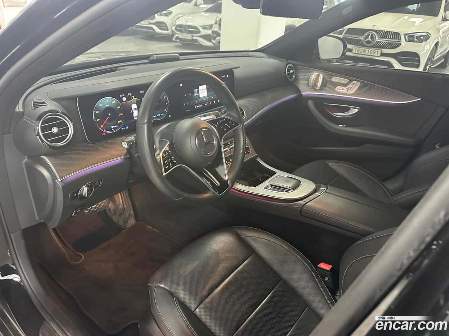 E-Class Mercedes-Benz 2023.2-INNER-007