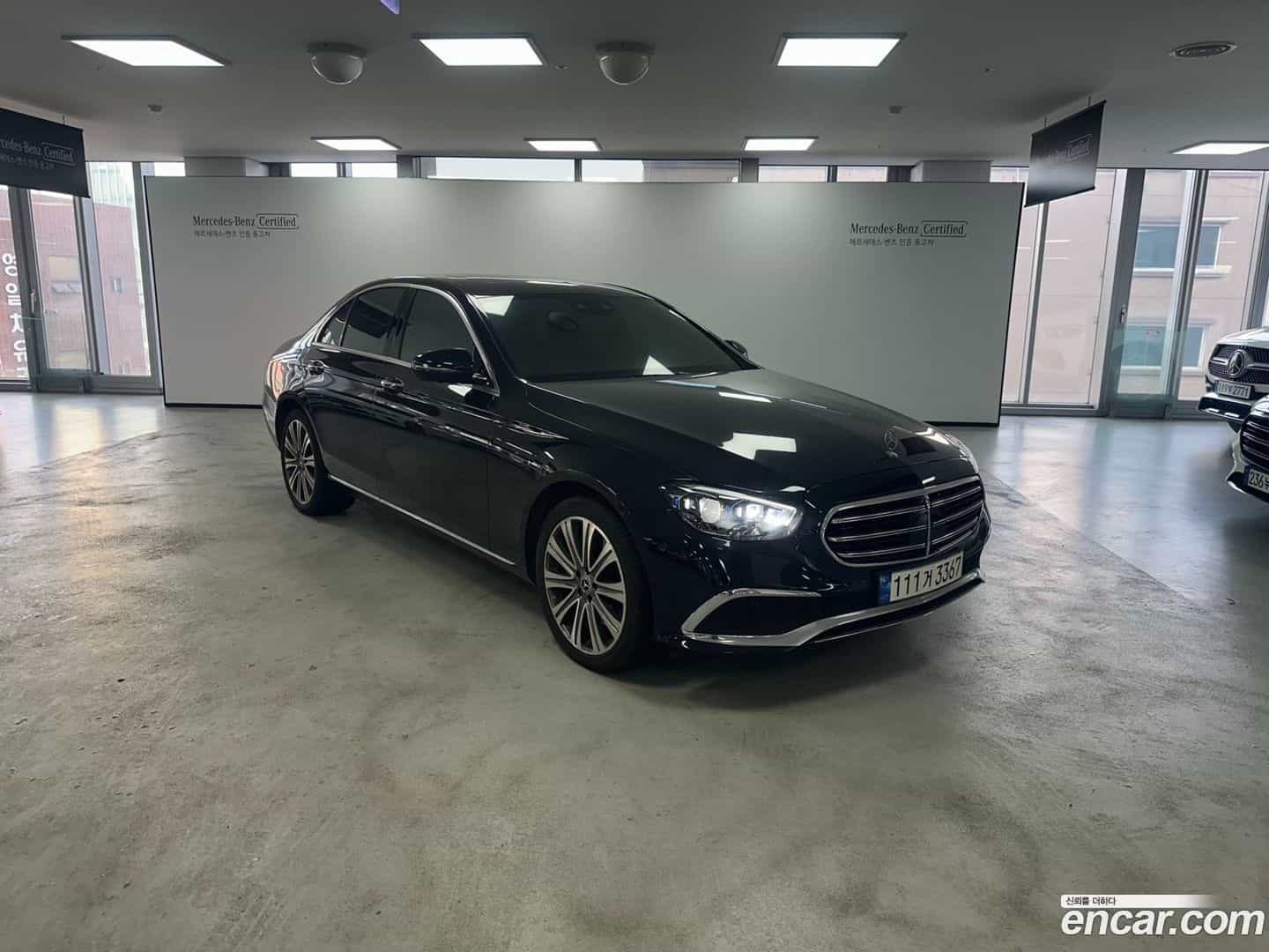 E-Class Mercedes-Benz 2023.2-OPTION-015
