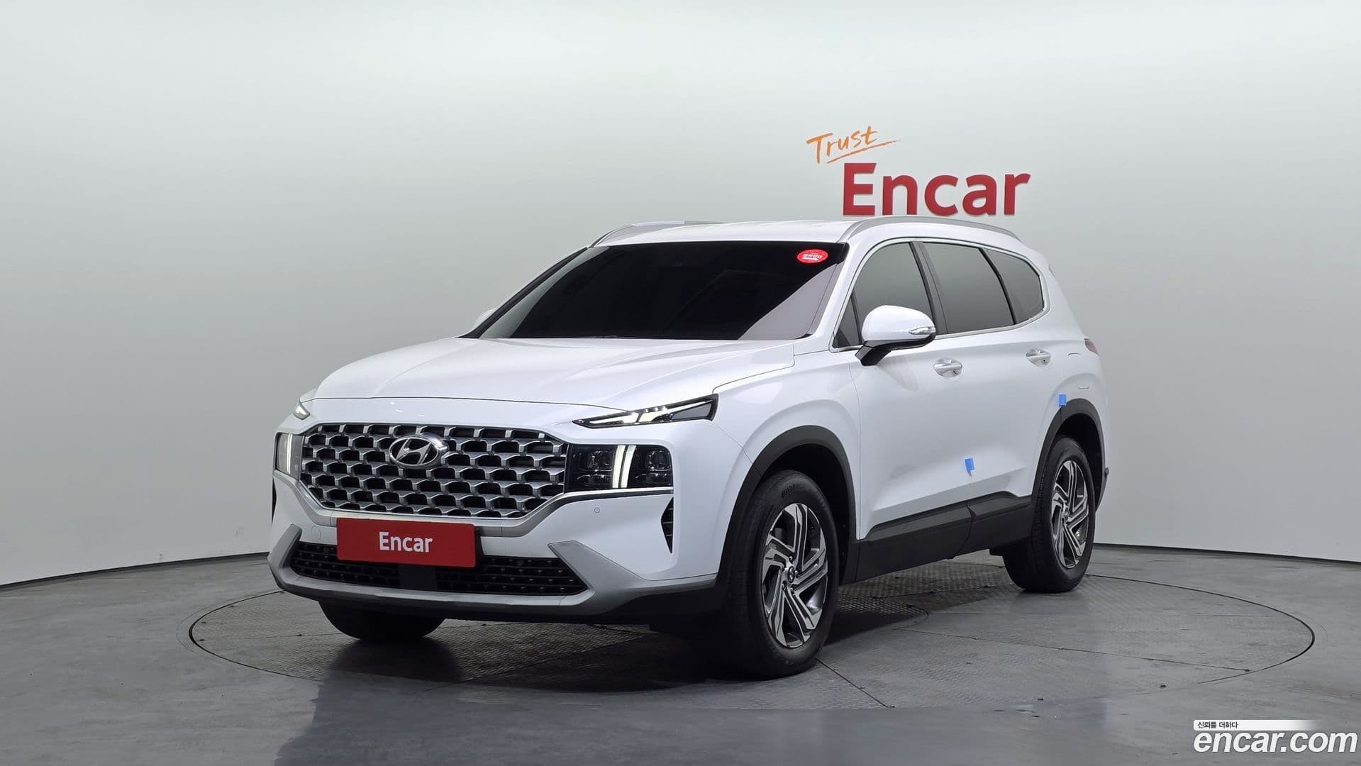 Main__Slider__Photo:Santafe Hyundai 2021.0-0