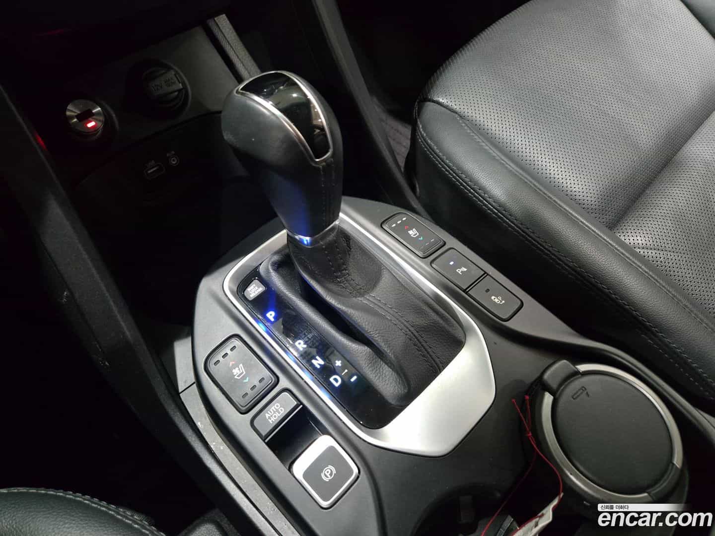 Santafe Hyundai 2016.2-INNER-009
