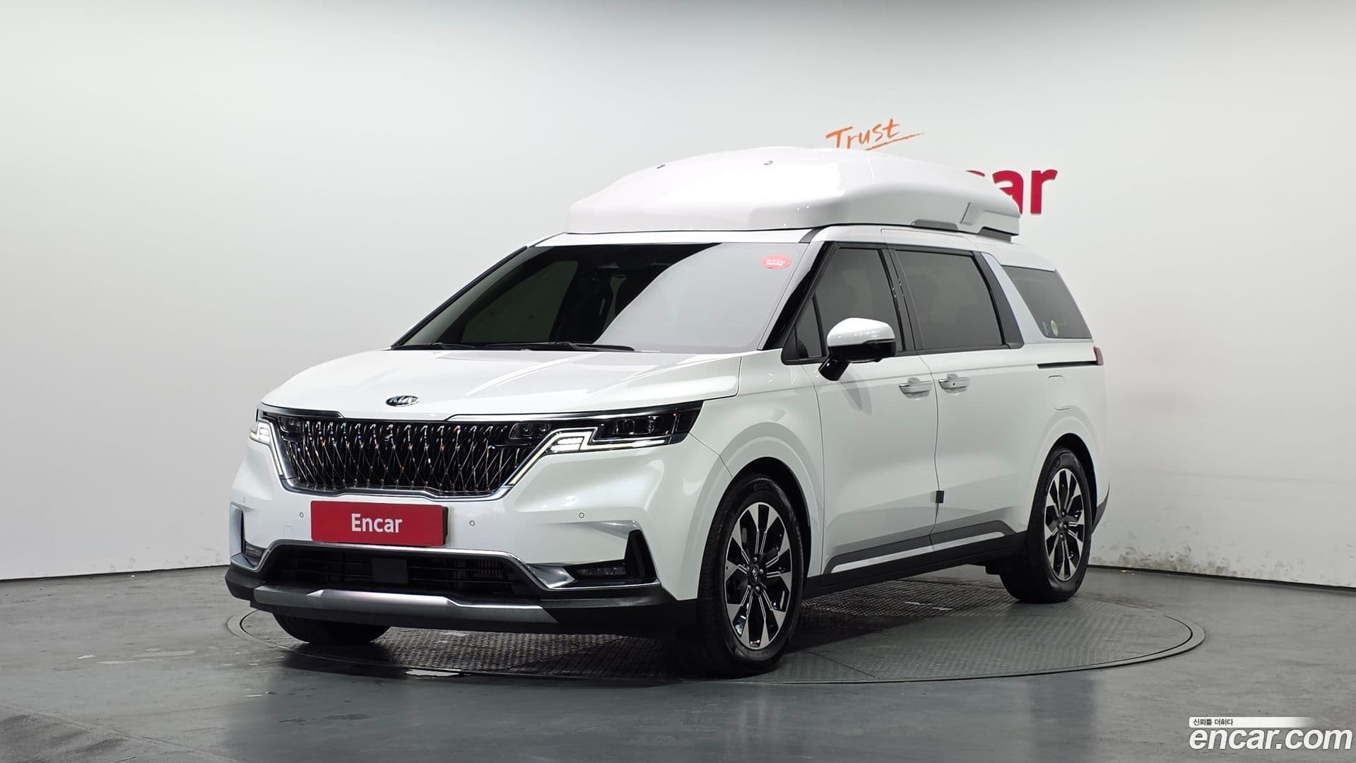 Main__Slider__Photo:Canival Kia 2020.9-0