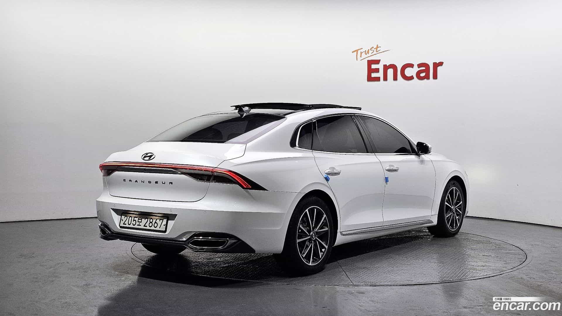 Grandeur Hyundai 2019.11-OUTER-002