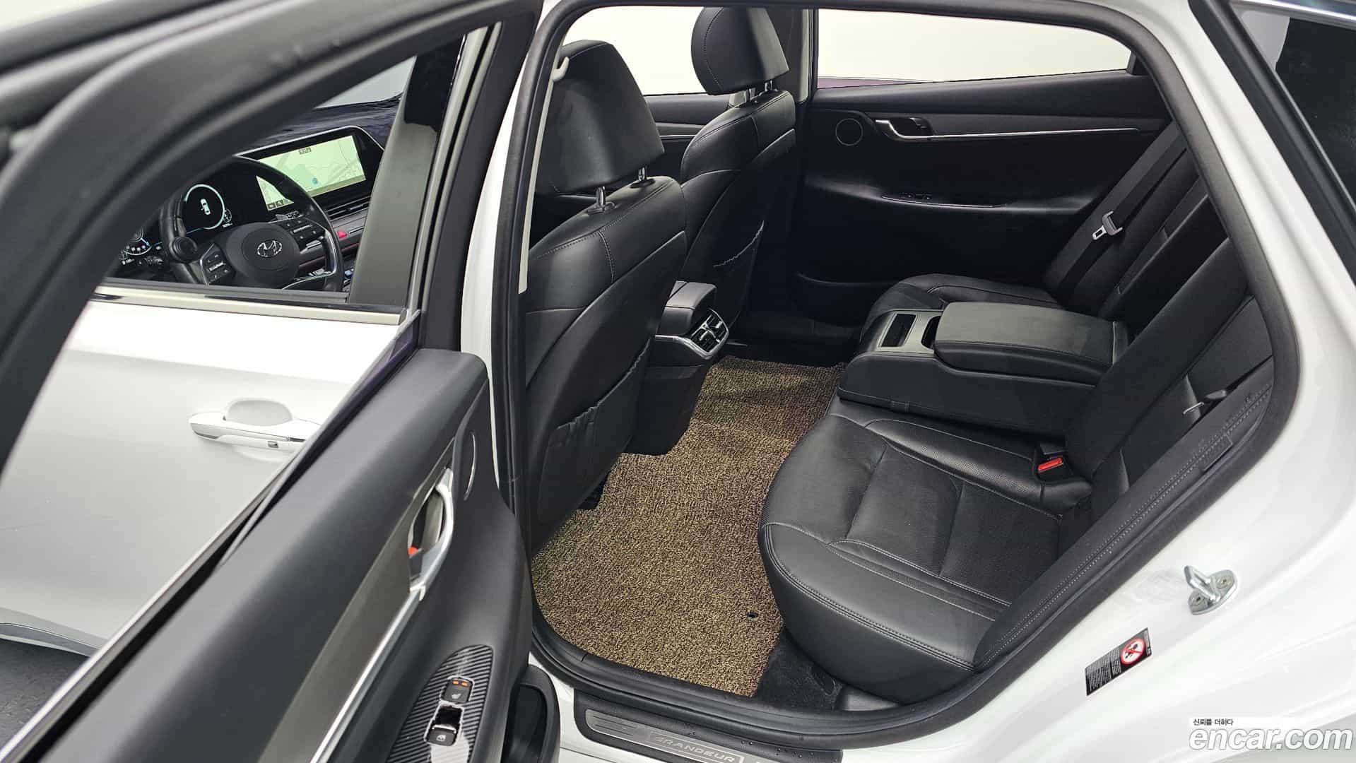 Grandeur Hyundai 2019.11-OPTION-015