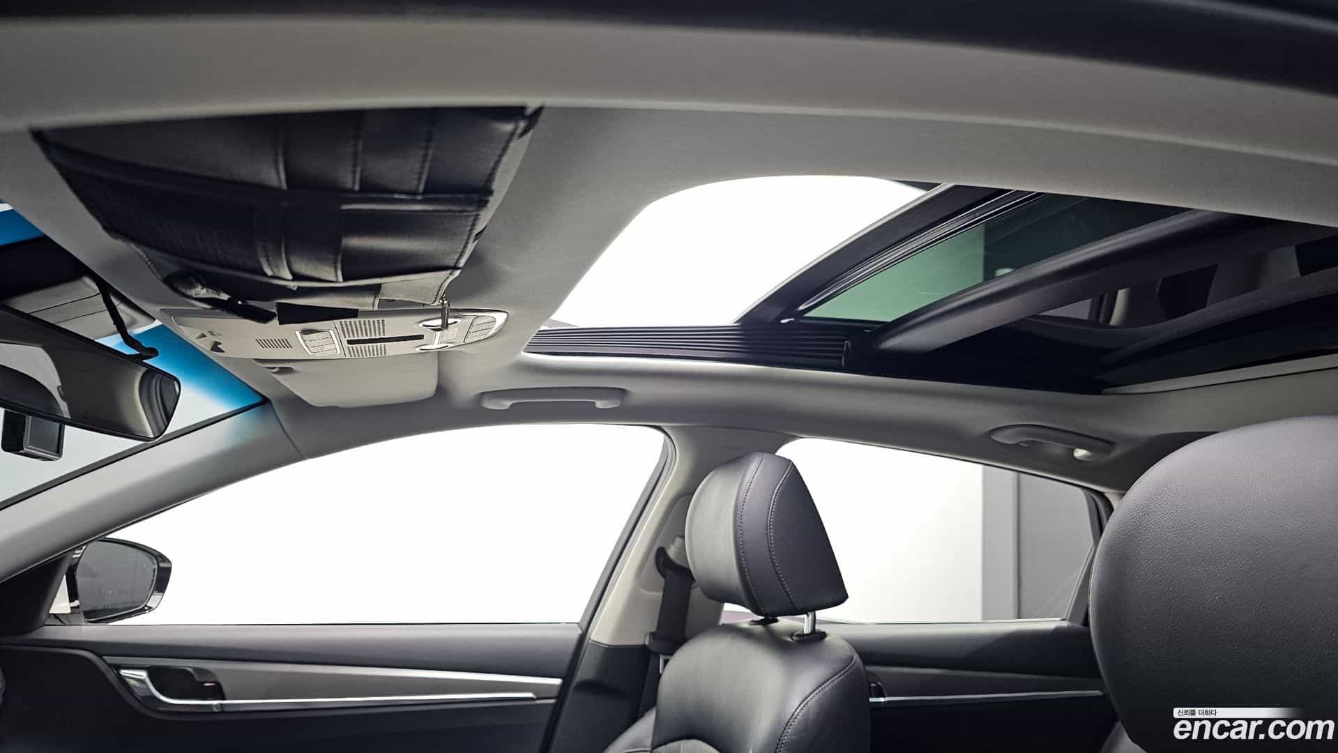 Grandeur Hyundai 2019.11-OPTION-023