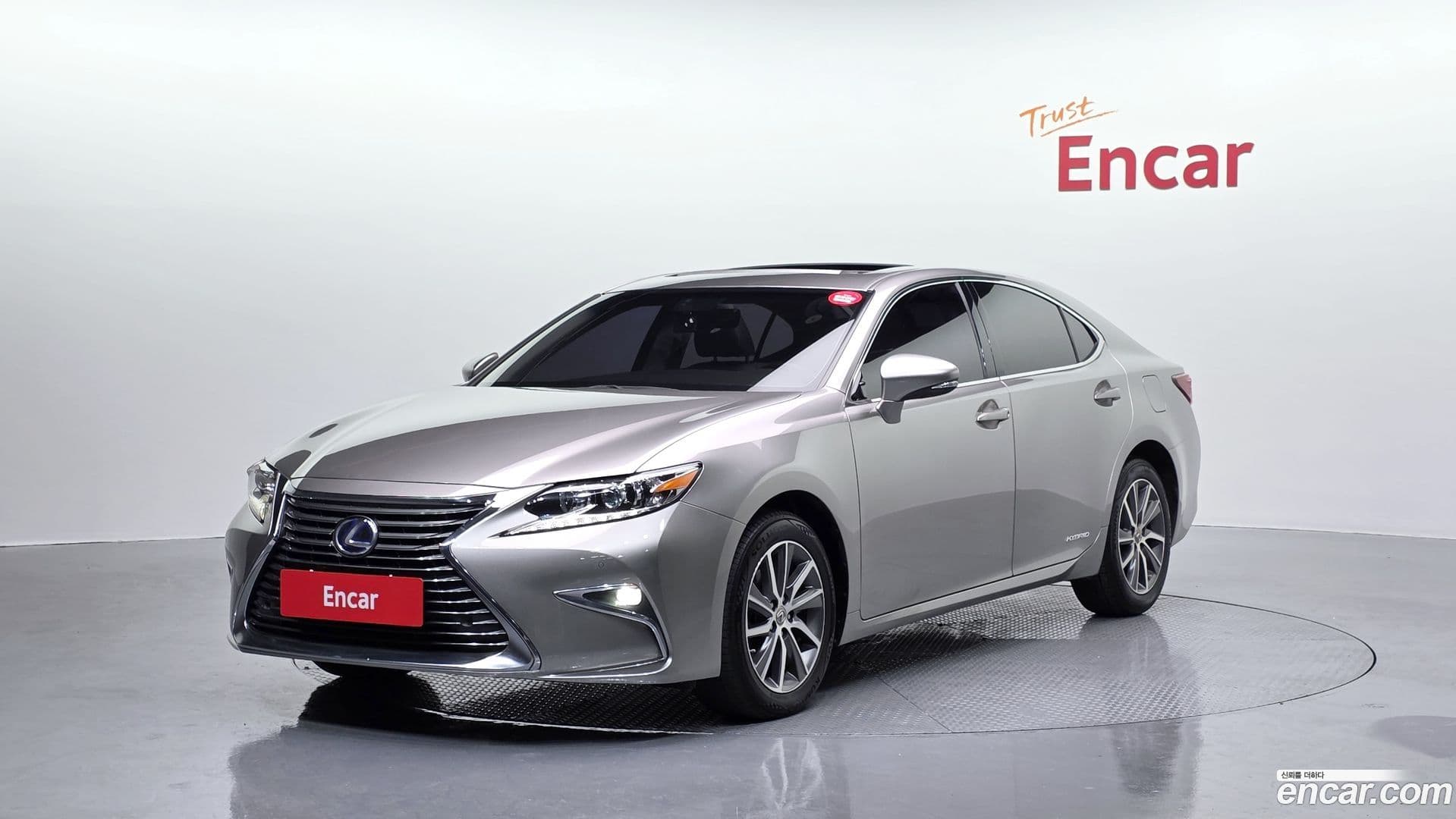 Main__Slider__Photo:ES Lexus 2016.8-0