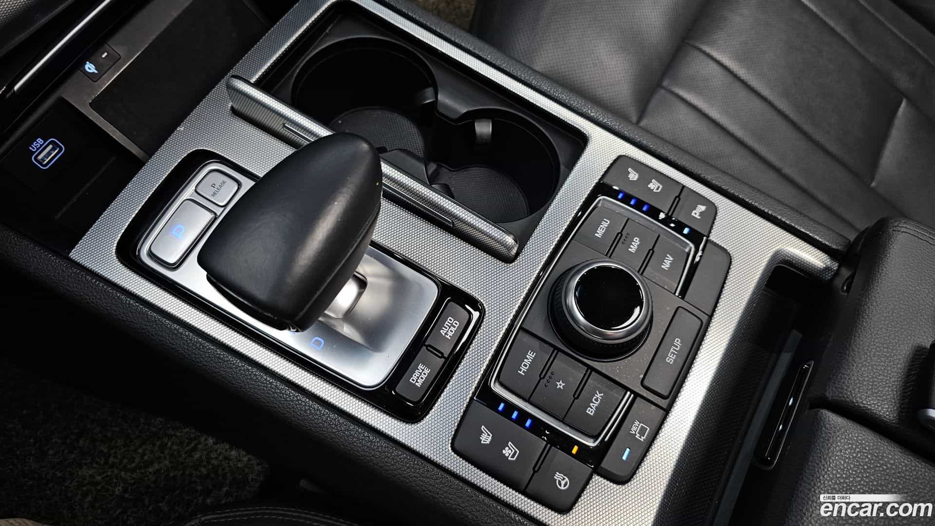 G80 Genesis 2019.0-INNER-009