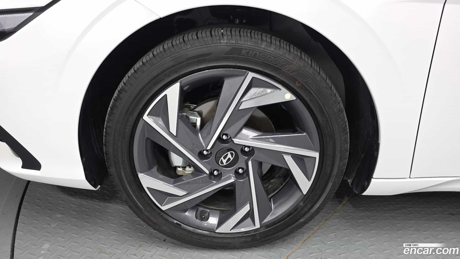 AVANTE Hyundai 2025.5-OUTER-005